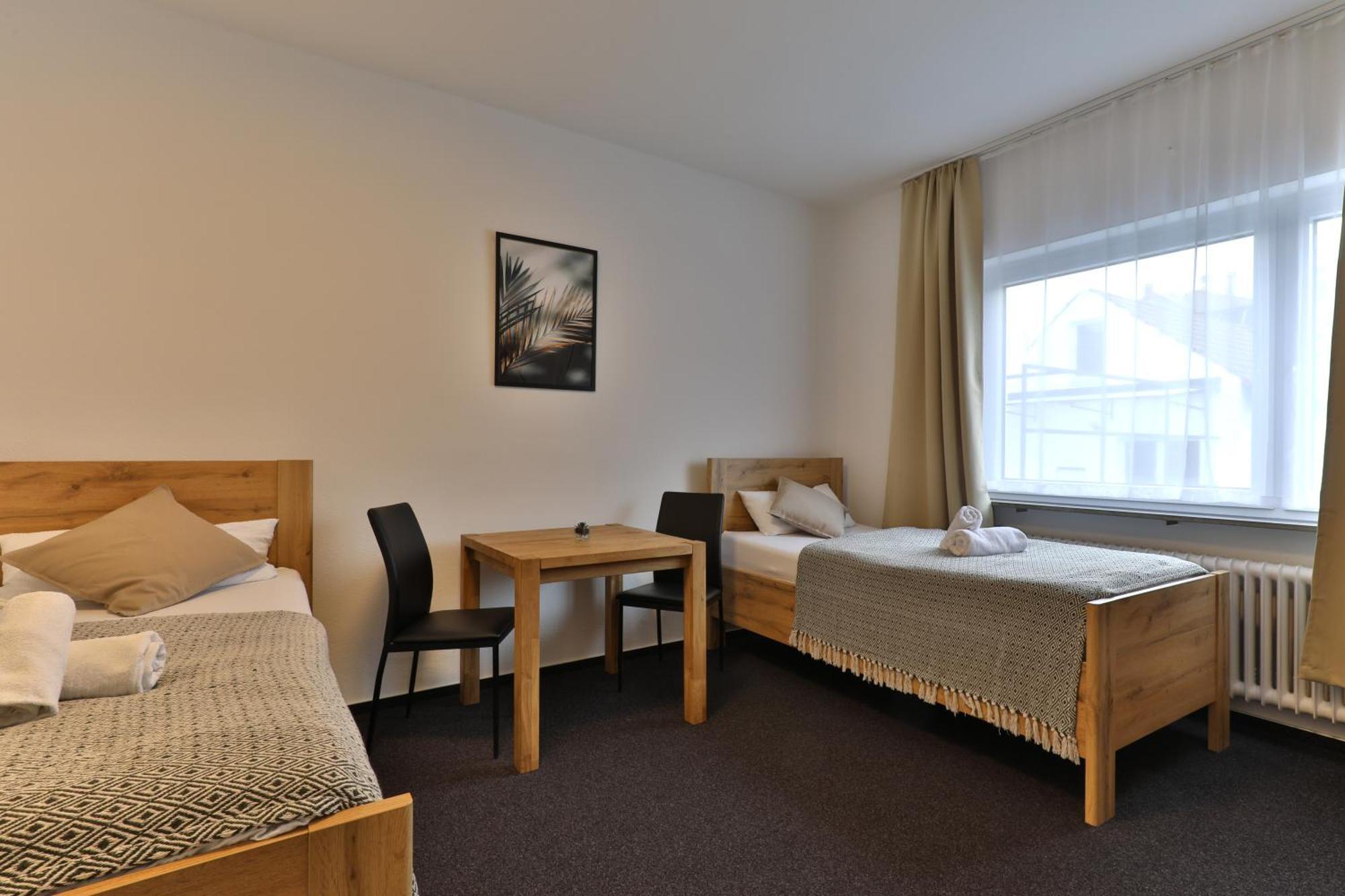 Moderne Ferienwohnungen - Service Wie Im Hotel Göppingen Екстериор снимка