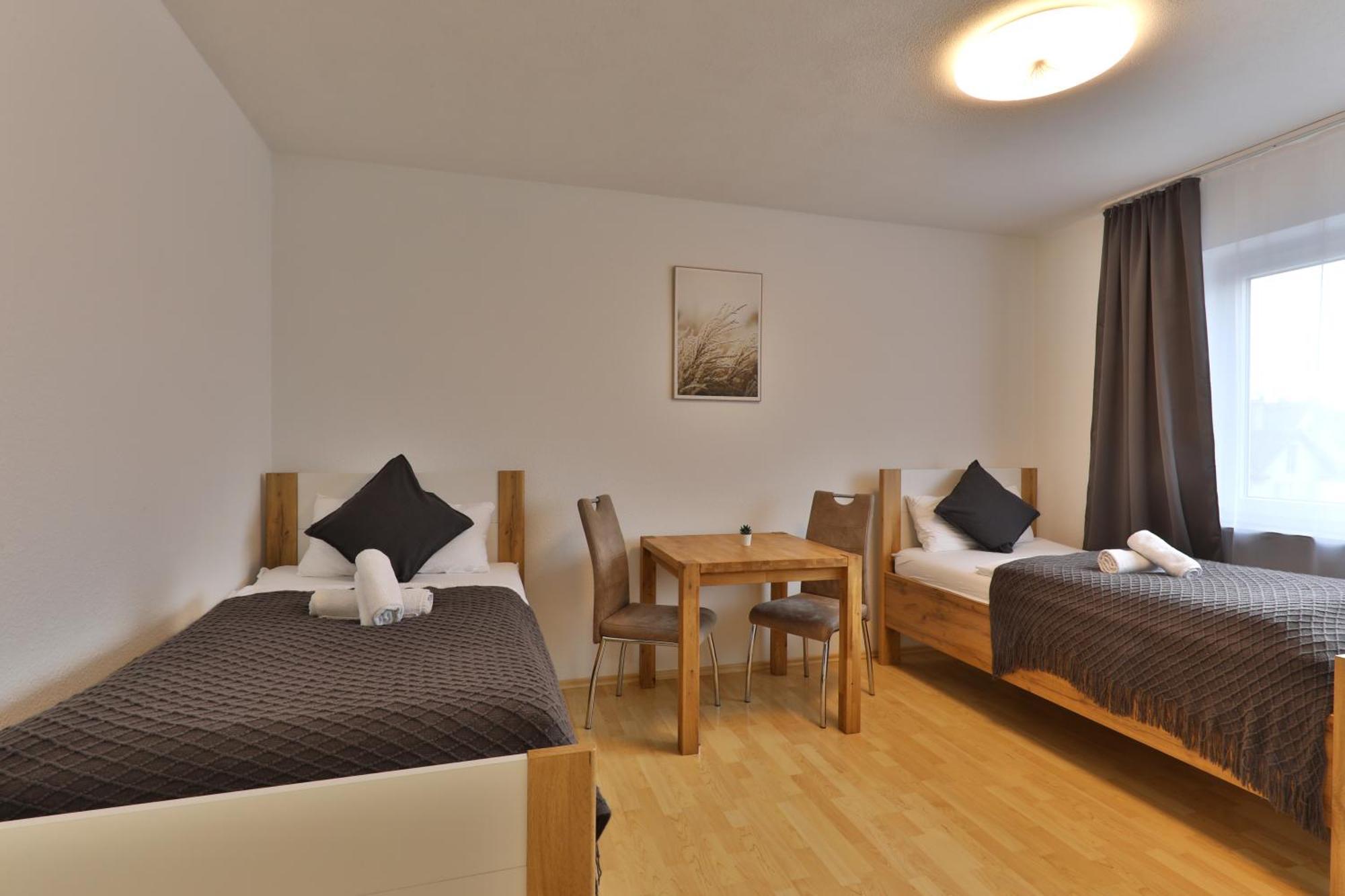 Moderne Ferienwohnungen - Service Wie Im Hotel Göppingen Екстериор снимка